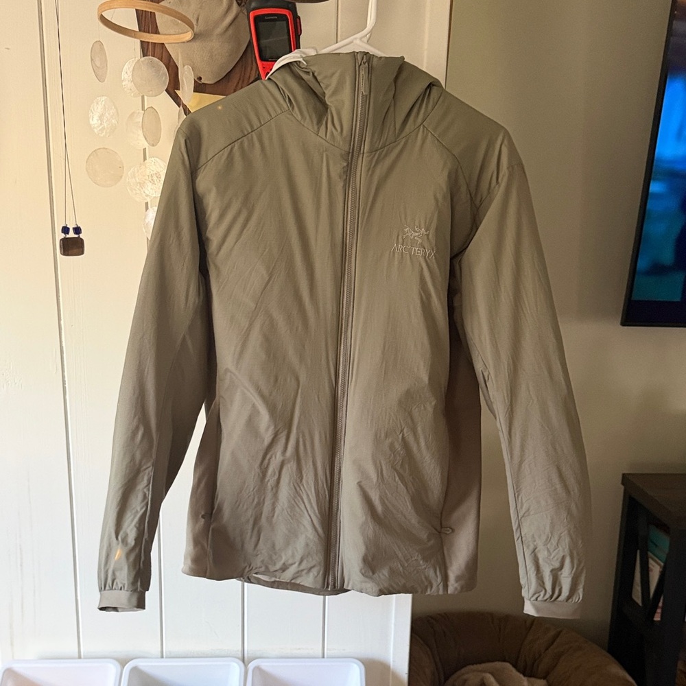 Arc'teryx womens Beige atom